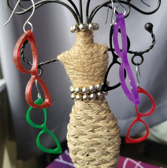 Cat eye frames laser cut dangle earrings - Picture 10 of 13